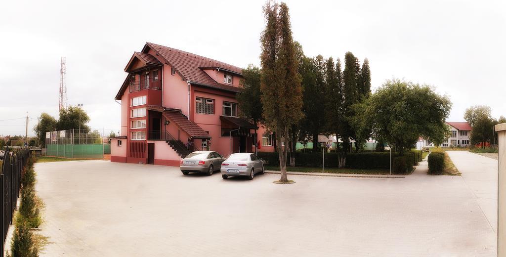 Hotel Pamira Sibiu Exterior foto
